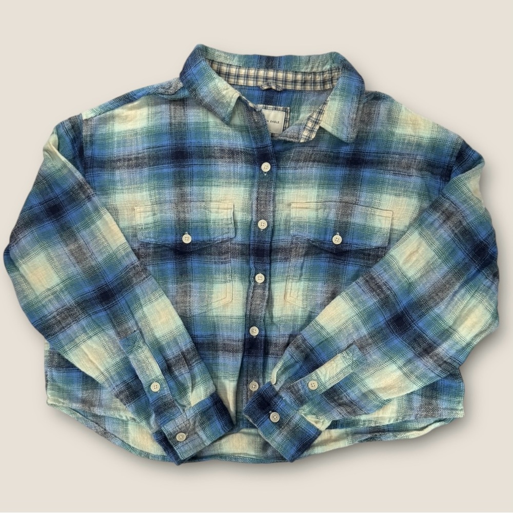 American Eagle Flannel Shirt M Blue Green Plaid Cropped Boxy Button Down